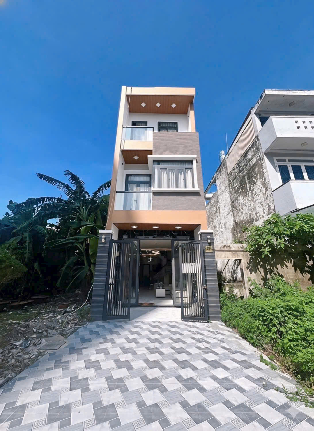 SP 633: NHÀ KẾ BÊN CHƯNG CƯ CARA CAO CẤP